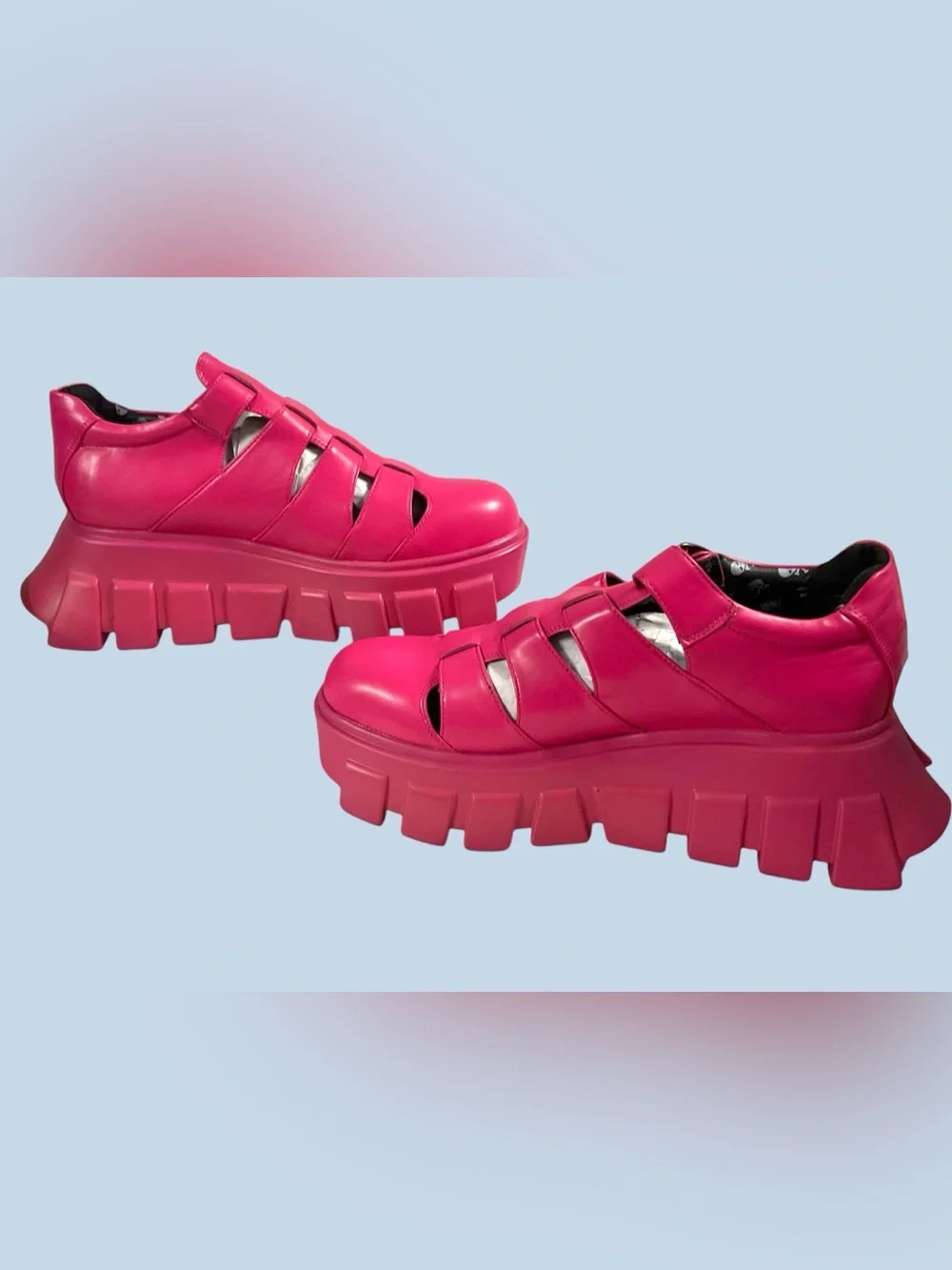 NWOT LAMODA Just Coz Chunky Pink Platform Sandals Size 10